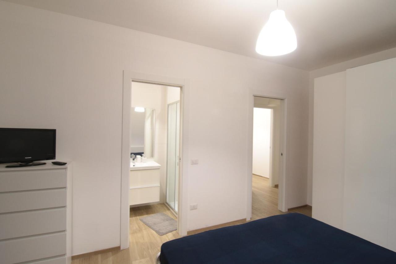 Central Modern Apartment Bari Exterior photo
