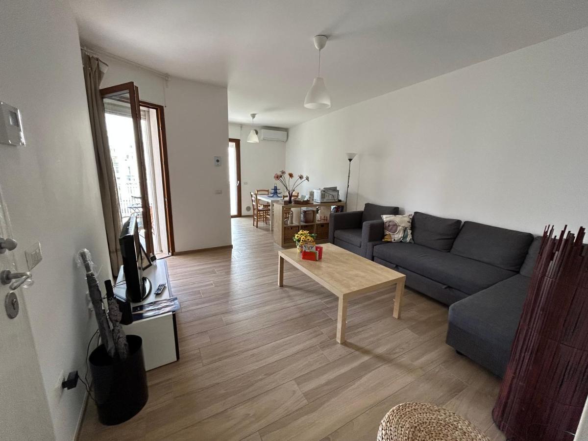 Central Modern Apartment Bari Exterior photo