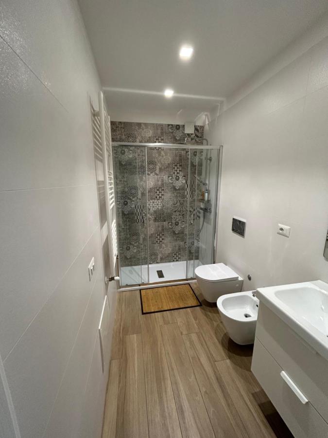 Central Modern Apartment Bari Exterior photo