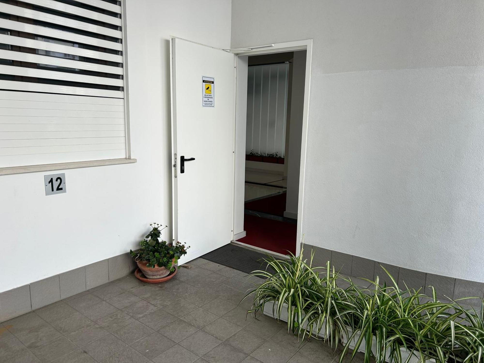 Central Modern Apartment Bari Exterior photo